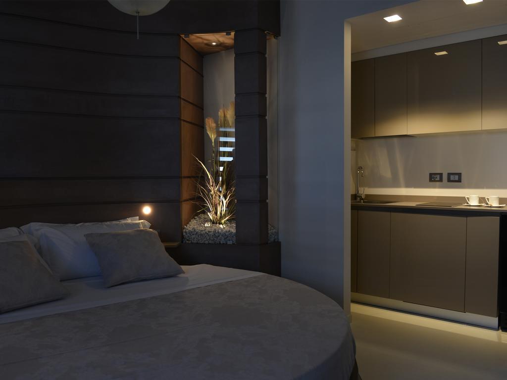La Residenza Del Monaco Bianco Bed & Breakfast มาเตรา ภายนอก รูปภาพ