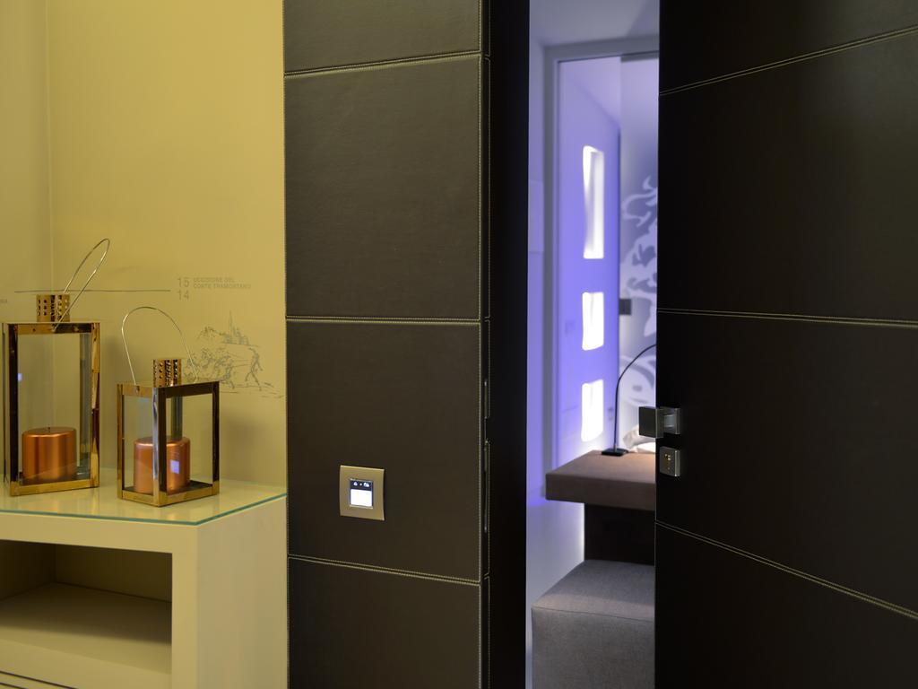 La Residenza Del Monaco Bianco Bed & Breakfast มาเตรา ภายนอก รูปภาพ