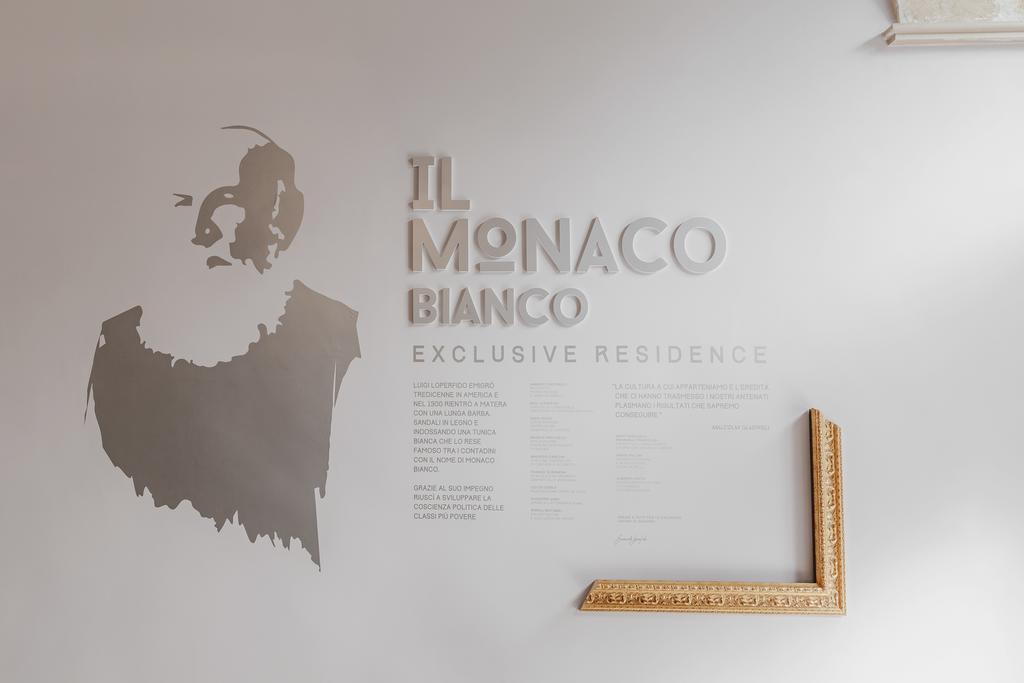 La Residenza Del Monaco Bianco Bed & Breakfast มาเตรา ภายนอก รูปภาพ