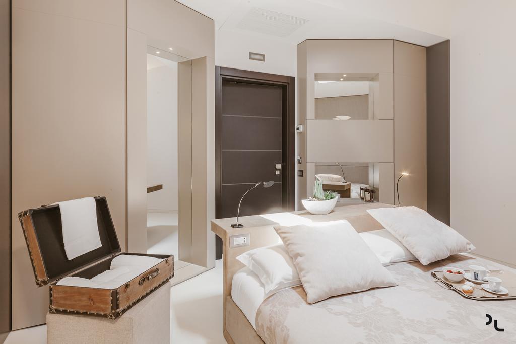 La Residenza Del Monaco Bianco Bed & Breakfast มาเตรา ภายนอก รูปภาพ
