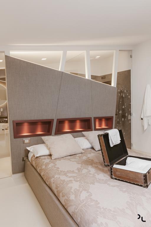 La Residenza Del Monaco Bianco Bed & Breakfast มาเตรา ภายนอก รูปภาพ